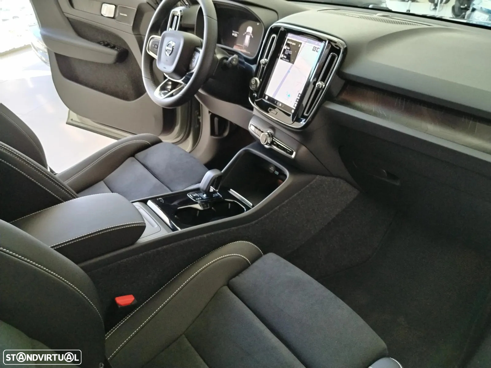 Volvo EX40 82 kWh Single Motor Extended Range Plus - 7
