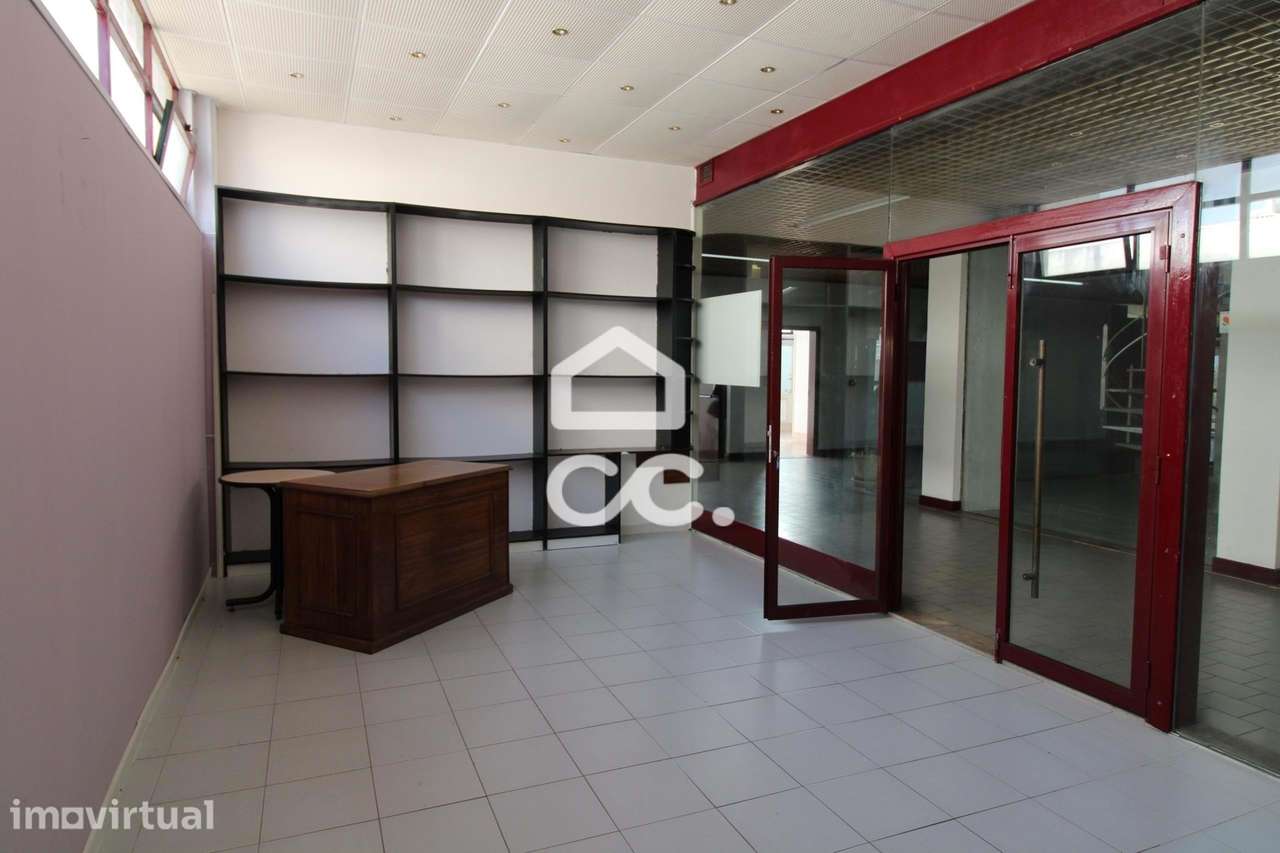 Excelente loja com 28m2 no Centro Comercial Charlot - Grande imagem: 4/10