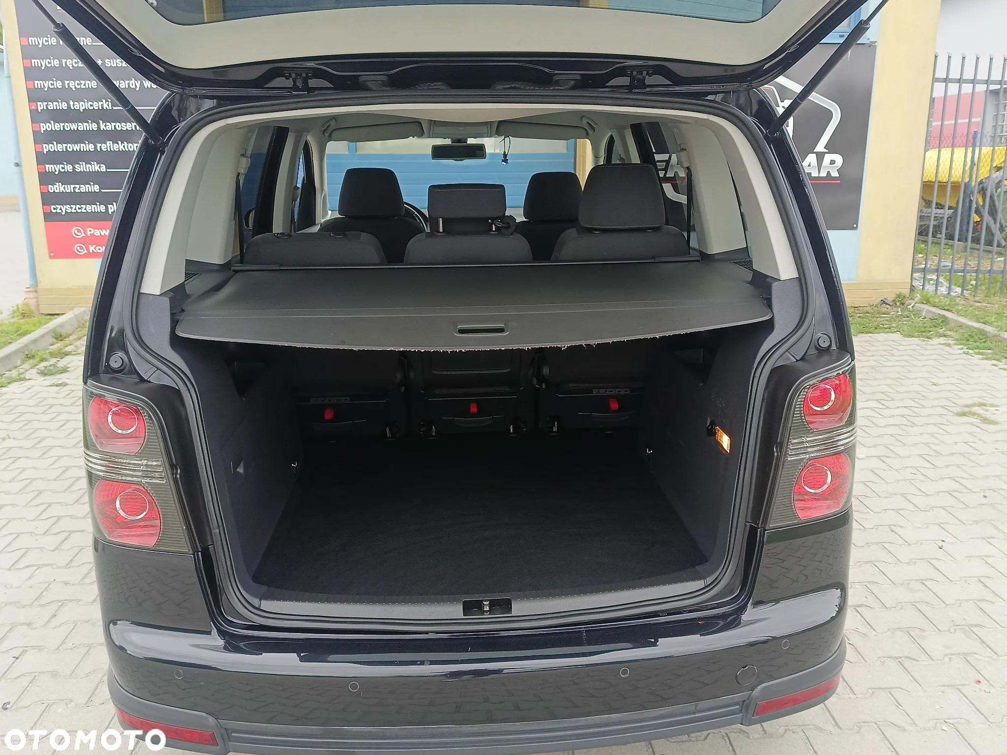 Volkswagen Touran 2.0 TDI DPF Cross - 21