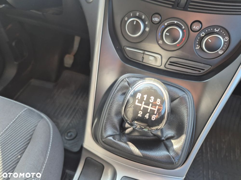 Ford Kuga 2.0 TDCi Trend - 19