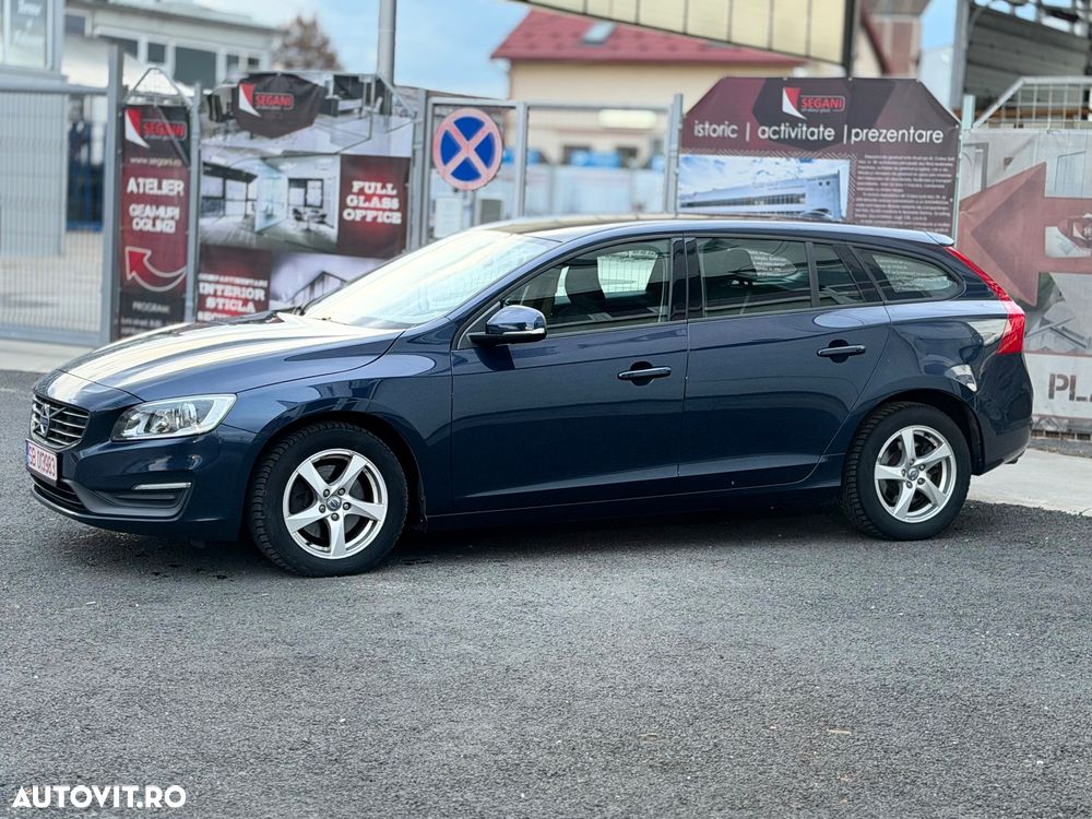 Volvo V60 D2 ECO Start-Stop Momentum - 11