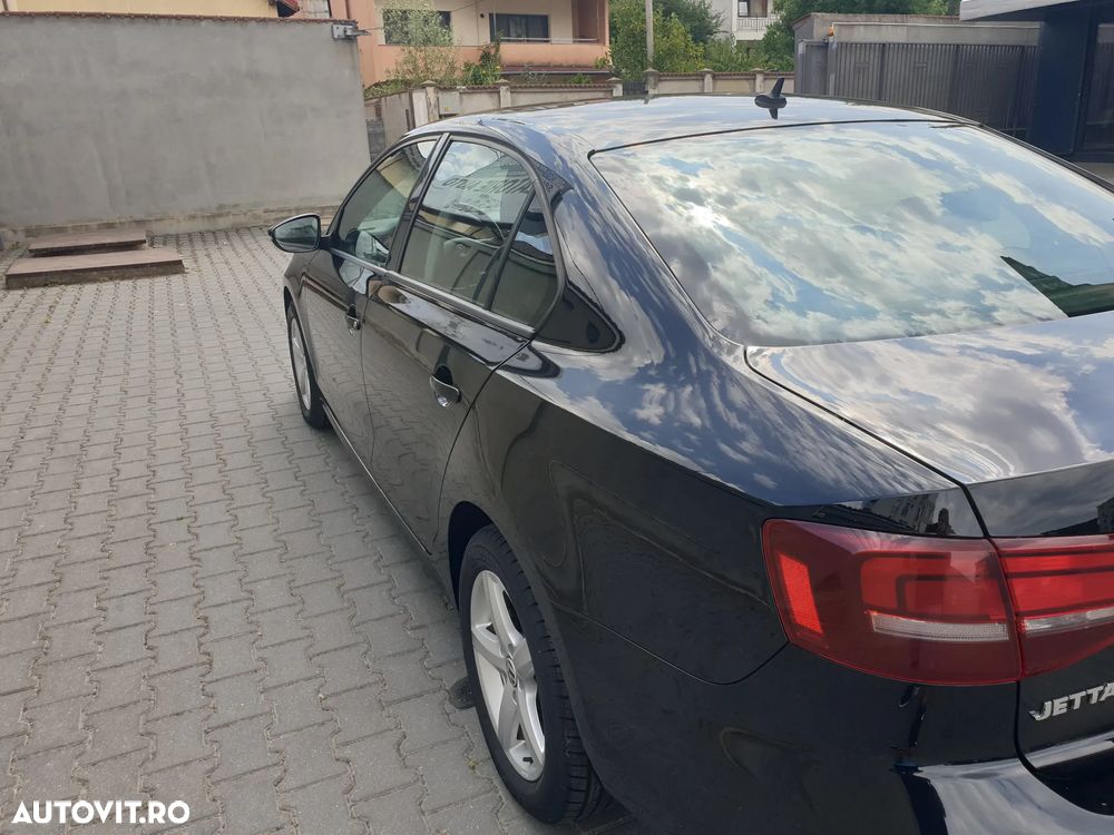 Volkswagen Jetta 1.2 TSI Comfortline - 2