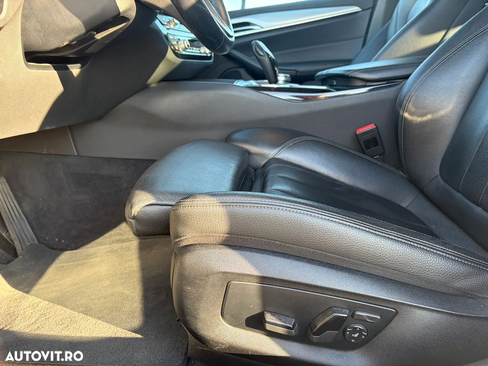 BMW Seria 5 520d xDrive Aut. Luxury Line - 14