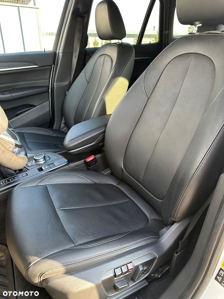 BMW X1 xDrive25i xLine - 6