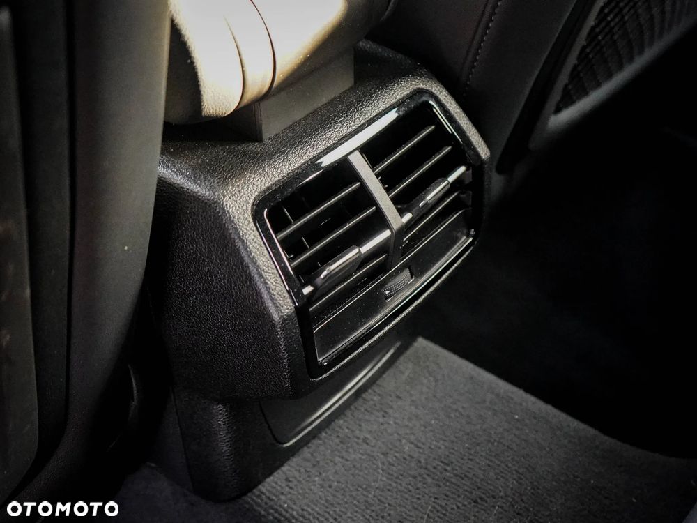 Audi Q3 40 TFSI Quattro S-Line S tronic - 34