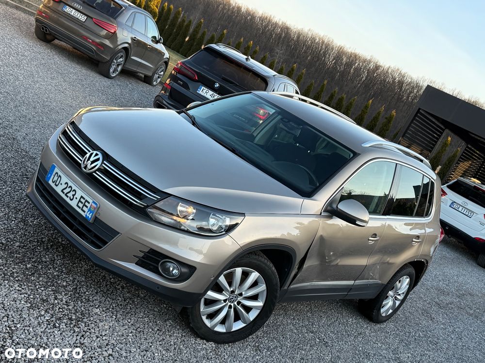 Volkswagen Tiguan 2.0 TDI DPF BlueMotion Technology Exclusive - 11