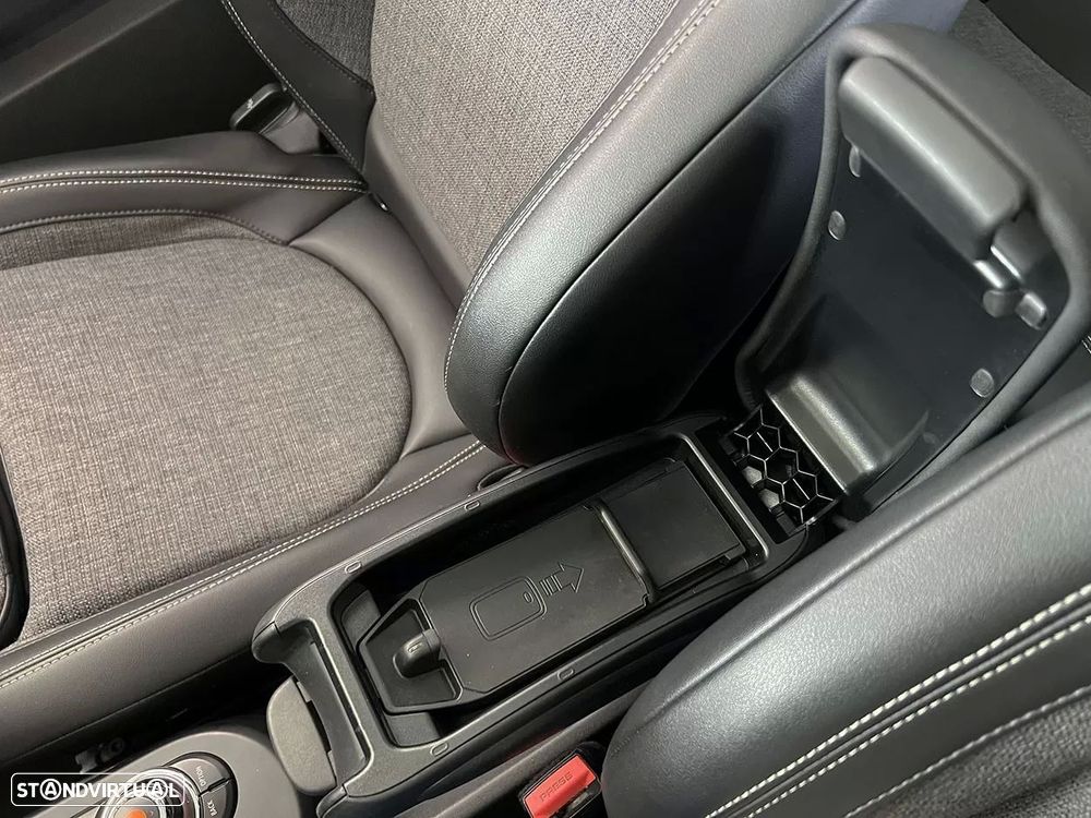 MINI 3 Portas Cooper SE Resolute Edition - 18