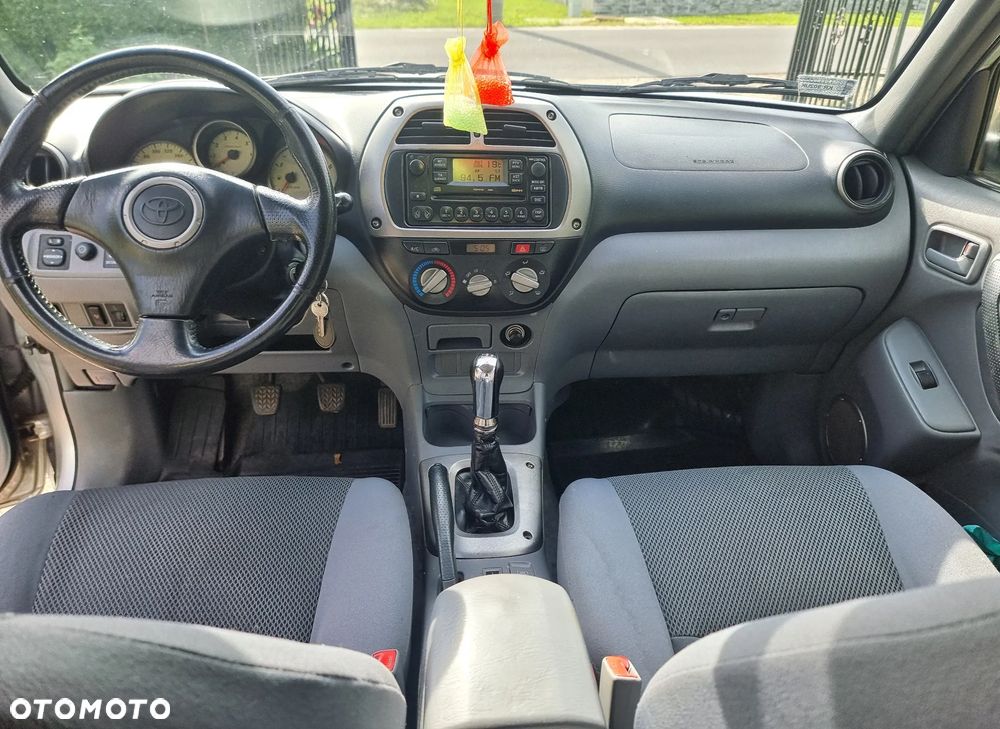 Toyota RAV4 D-4D 4x4 Executive - 24
