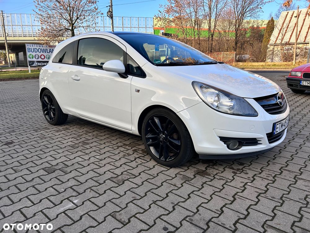 Opel Corsa 1.2 16V Cosmo - 1