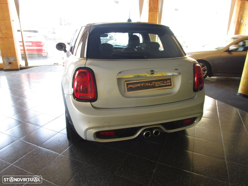 MINI 5 Portas Cooper SD Sport Aut. Seven - 7