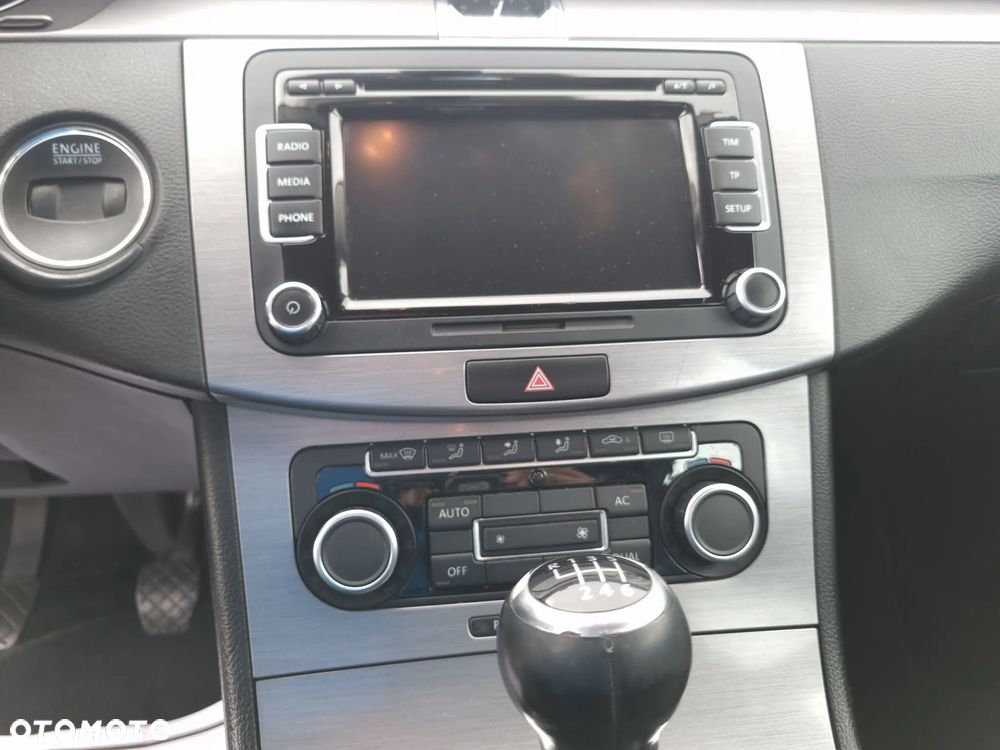 Volkswagen Passat 2.0 TDI BlueMotion Technology Trendline - 21