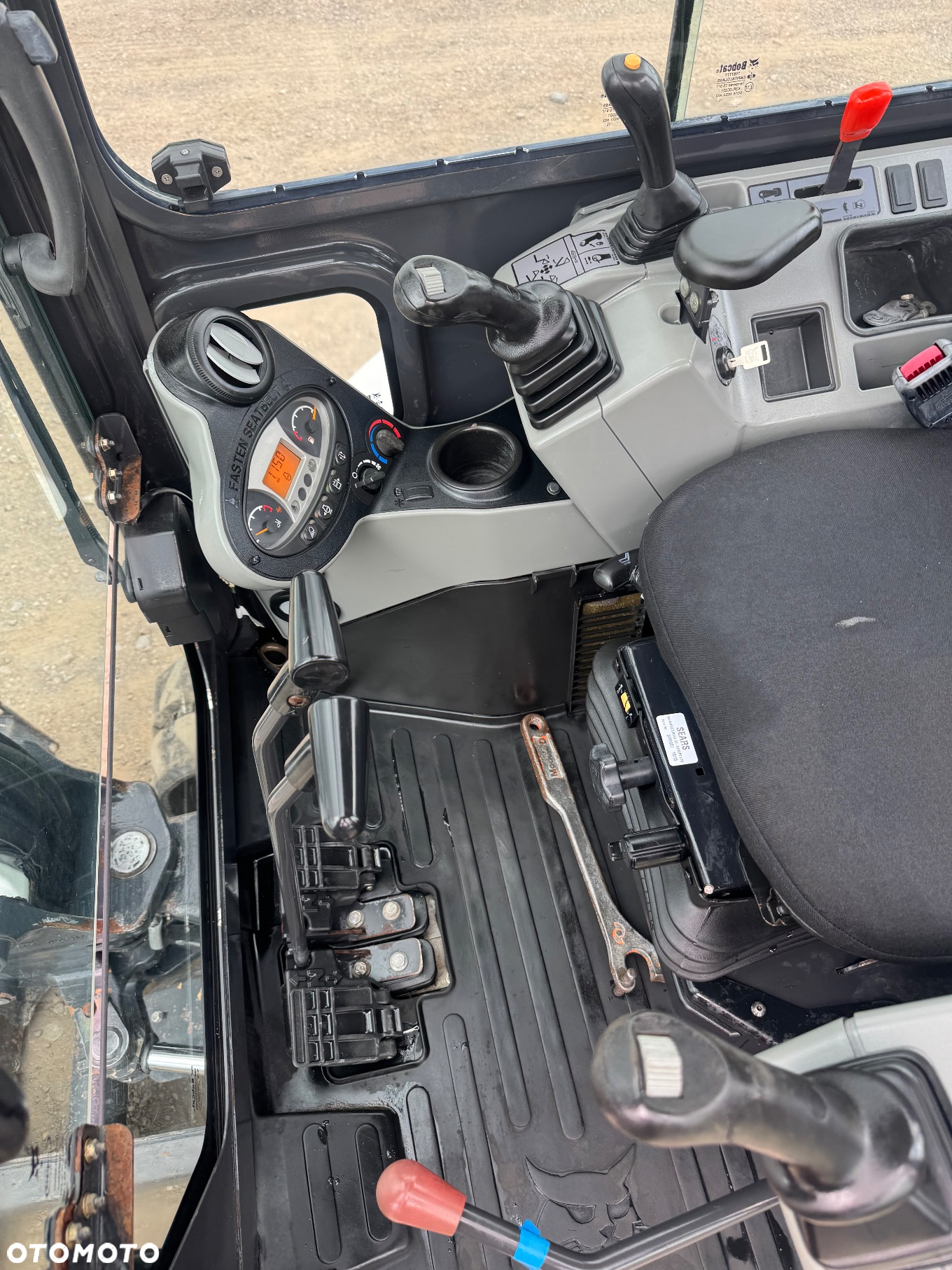 Bobcat E26 - 10