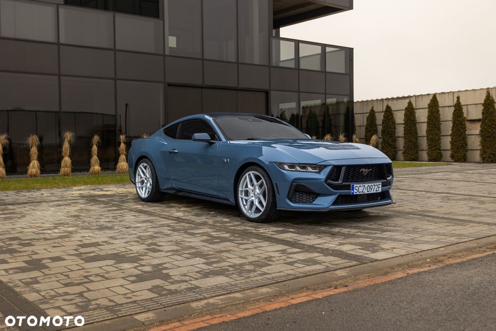 Ford Mustang 5.0 V8 GT - 4