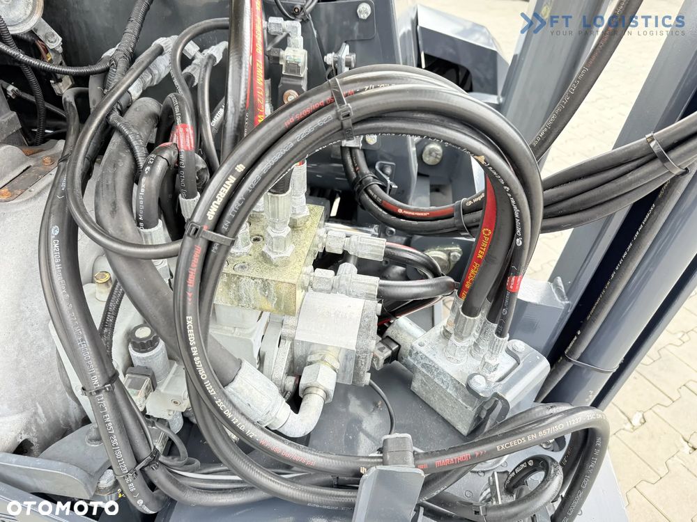 Combilift WÓZEK CZTEROKIERUNKOWY - WIELOKIERUNKOWY / CB4000 / GAS / TRIPLEX 5200MM / WOLNY SKOK / POZYCJONER WIDEŁ / PRZESUW WIDEŁ / STAN IDEALNY / Szeroka oferta wózków czterokierunkowych i bocznych, dopasowanych do różnorodnych potrzeb i zastosowań - 34