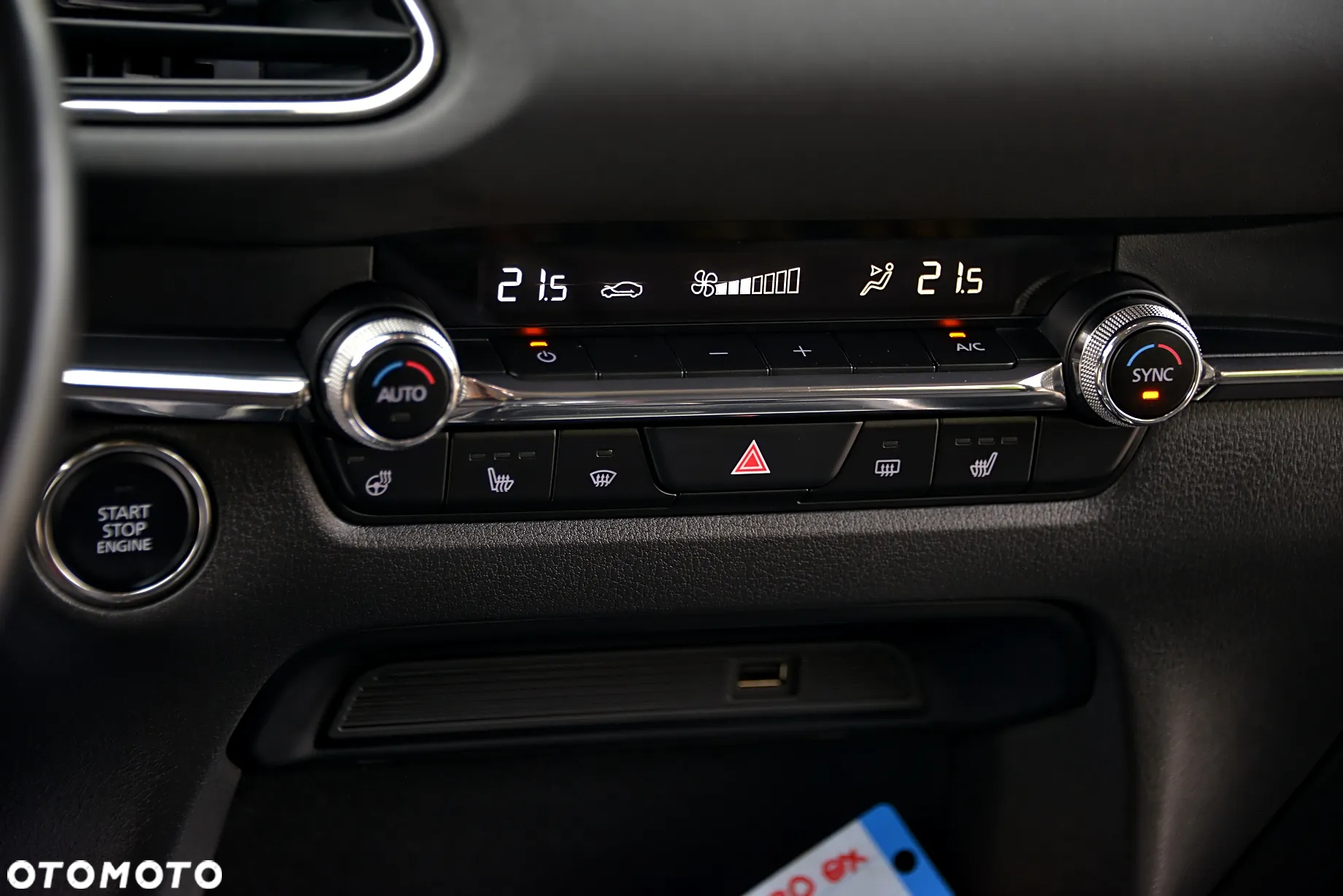 Mazda CX-30 SKYACTIV-X 2.0 M-Hybrid AWD SELECTION - 30
