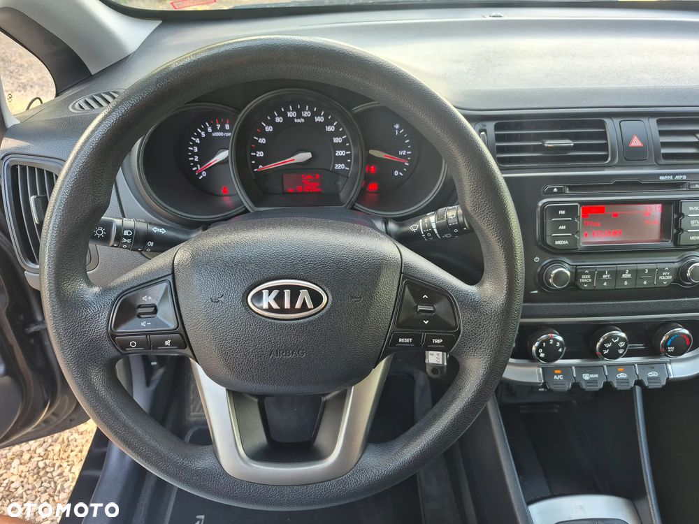 Kia Rio 1.4 Dream Team Edition - 20