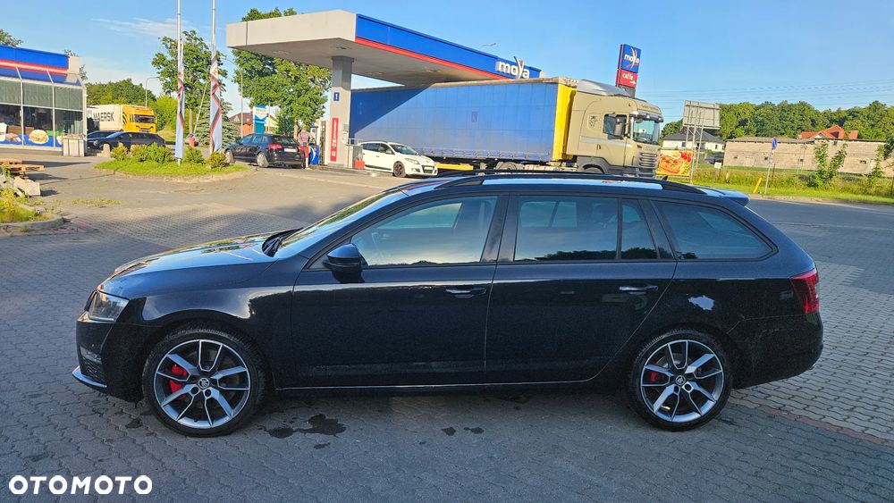 Skoda Octavia 2.0 TDI DSG RS - 4