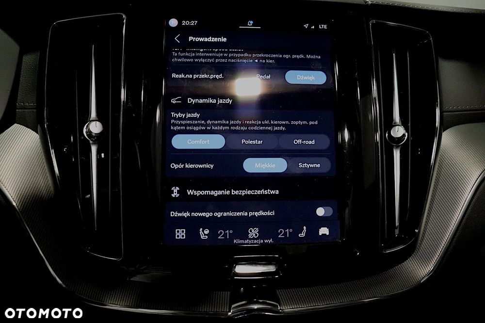 Volvo XC 60 B5 B AWD Ultra Black Edition - 22