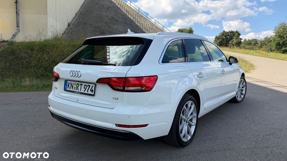 Audi A4 Avant 2.0 TDI S tronic - 2