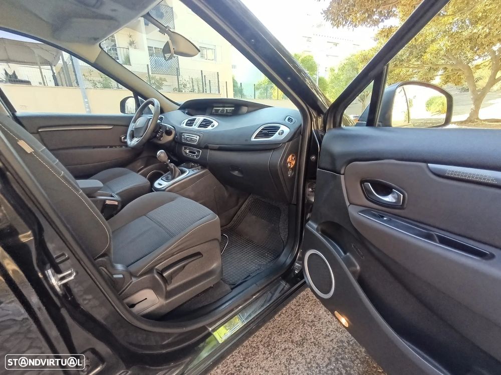 Renault Grand Scénic 1.5 dCi Dynamique S 7L - 17