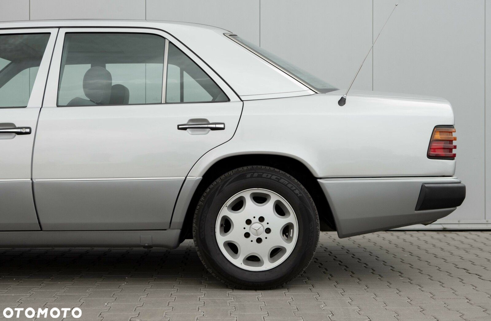 Mercedes-Benz W124 (1984-1993) - 14