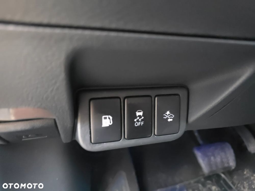 Toyota Avensis 2.0 Prestige MS - 22