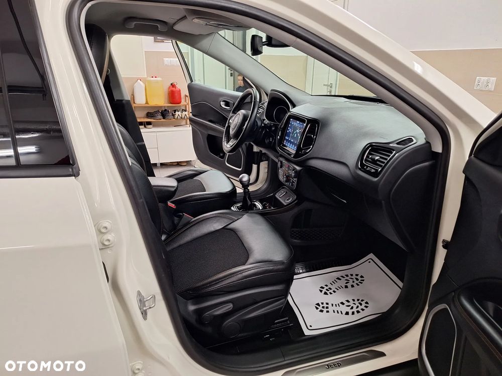 Jeep Compass 1.4 MultiAir Limited - 30