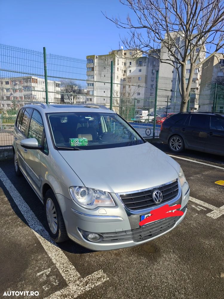 Volkswagen Touran 2.0 TDI DSG United - 3