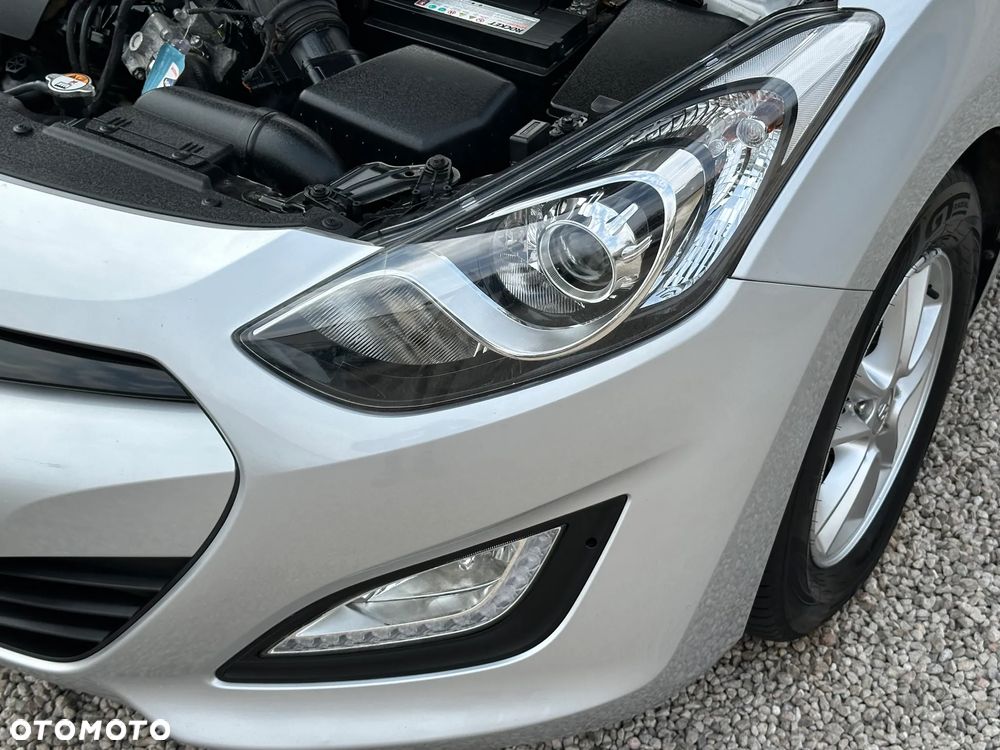 Hyundai i30 i30cw 1.6 CRDi Trend - 8
