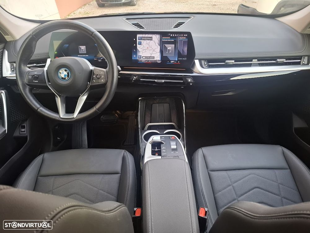 BMW iX1 xDrive30 xLine - 8