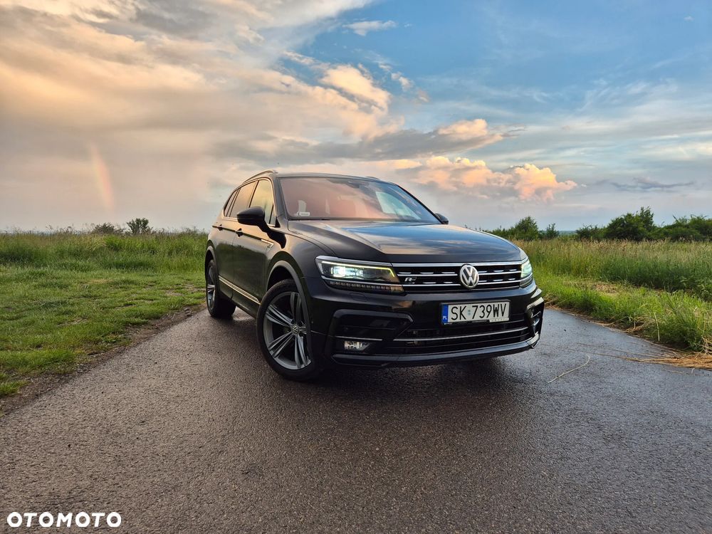 Volkswagen Tiguan - 1