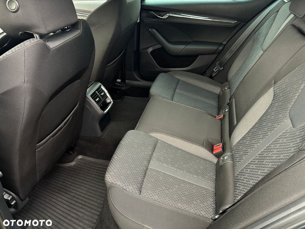 Skoda Octavia 2.0 TDI 4x4 Style DSG - 26