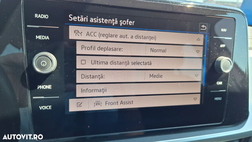 Volkswagen T-Roc 1.5 TSI DSG Life - 32