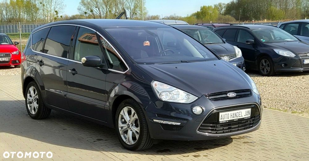 Ford S-Max - 13