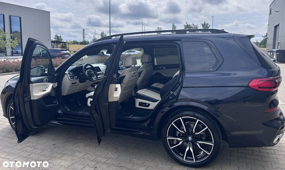 BMW X7 xDrive40i - 11