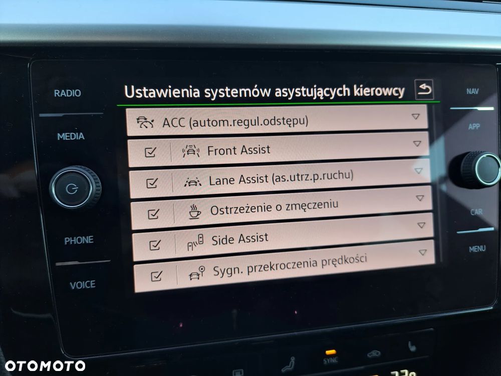 Volkswagen Arteon 2.0 TSI R-Line DSG - 26