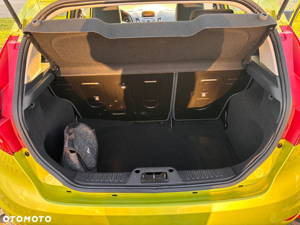 Ford Fiesta 1.25 Ambiente - 11