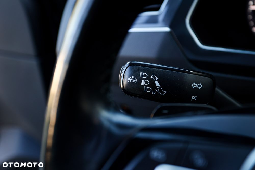 Volkswagen Tiguan 2.0 TDI SCR 4MOTION DSG Highline - 30