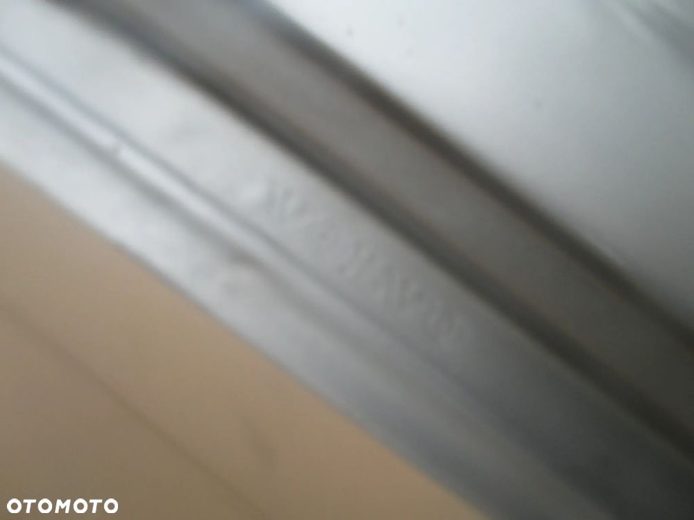 błotnik prawy Volvo V40 S40 lift - 7