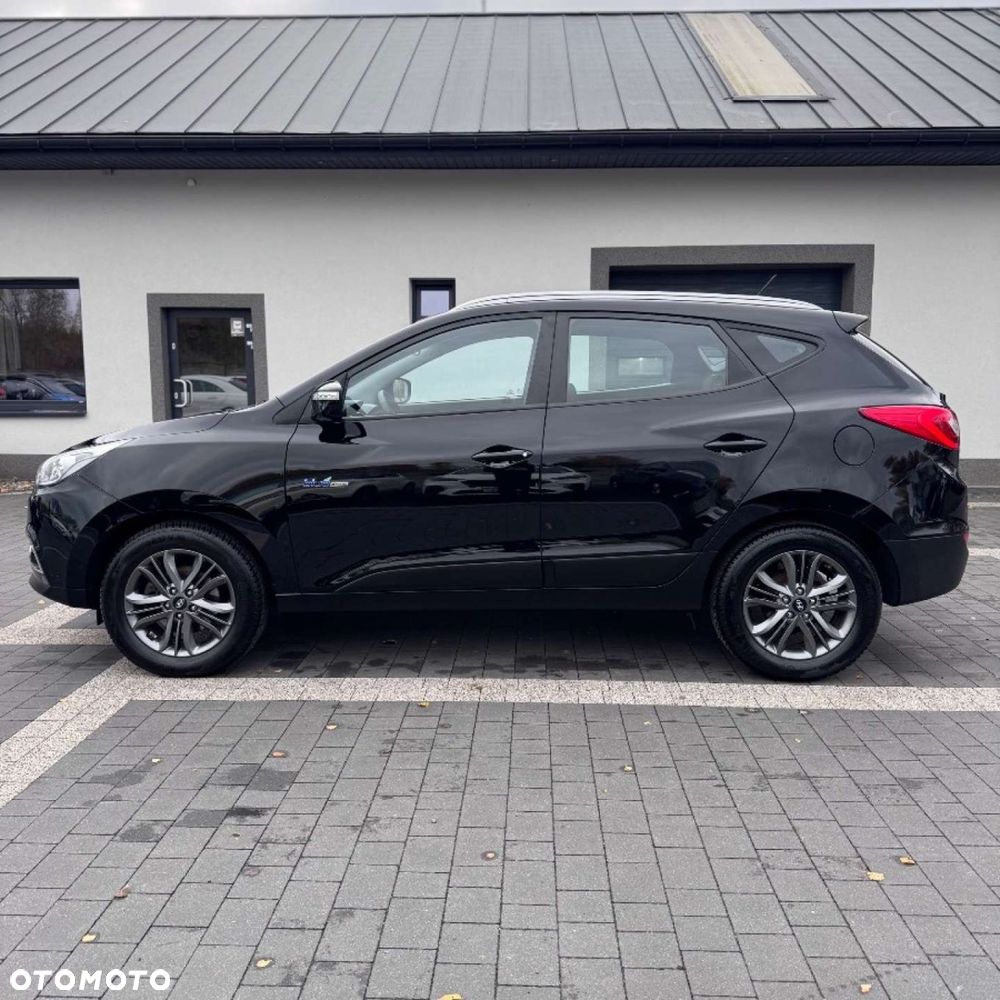 Hyundai ix35 blue 1.6 2WD Finale Gold - 3