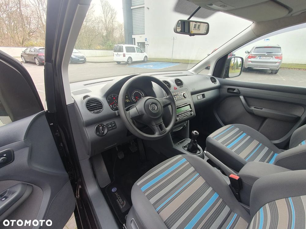 Volkswagen Caddy - 27