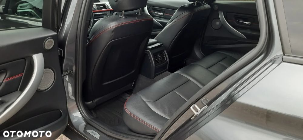 BMW Seria 3 330d Sport Line - 14