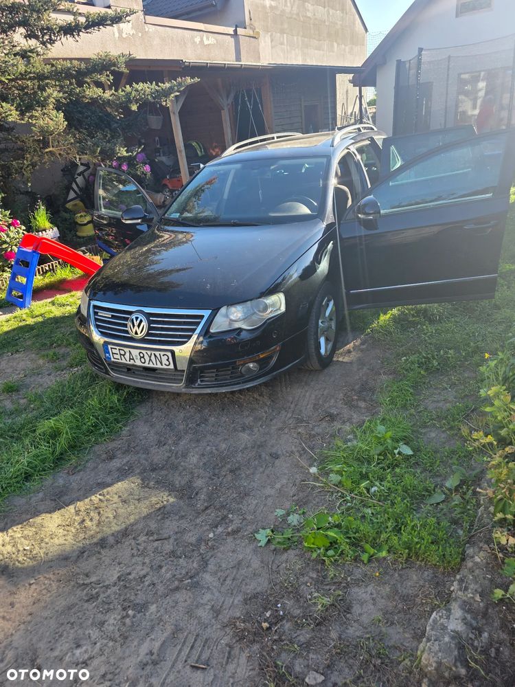 Volkswagen Passat 1.9 TDI DPF BlueMotion - 8