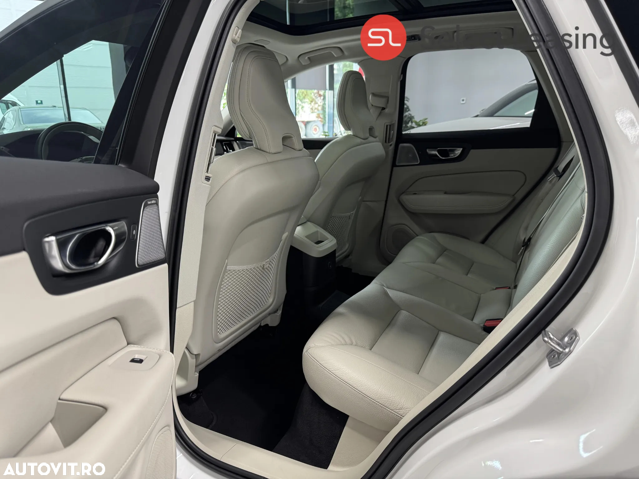 Volvo XC 60 T6 AWD Recharge Geartronic Inscription - 9