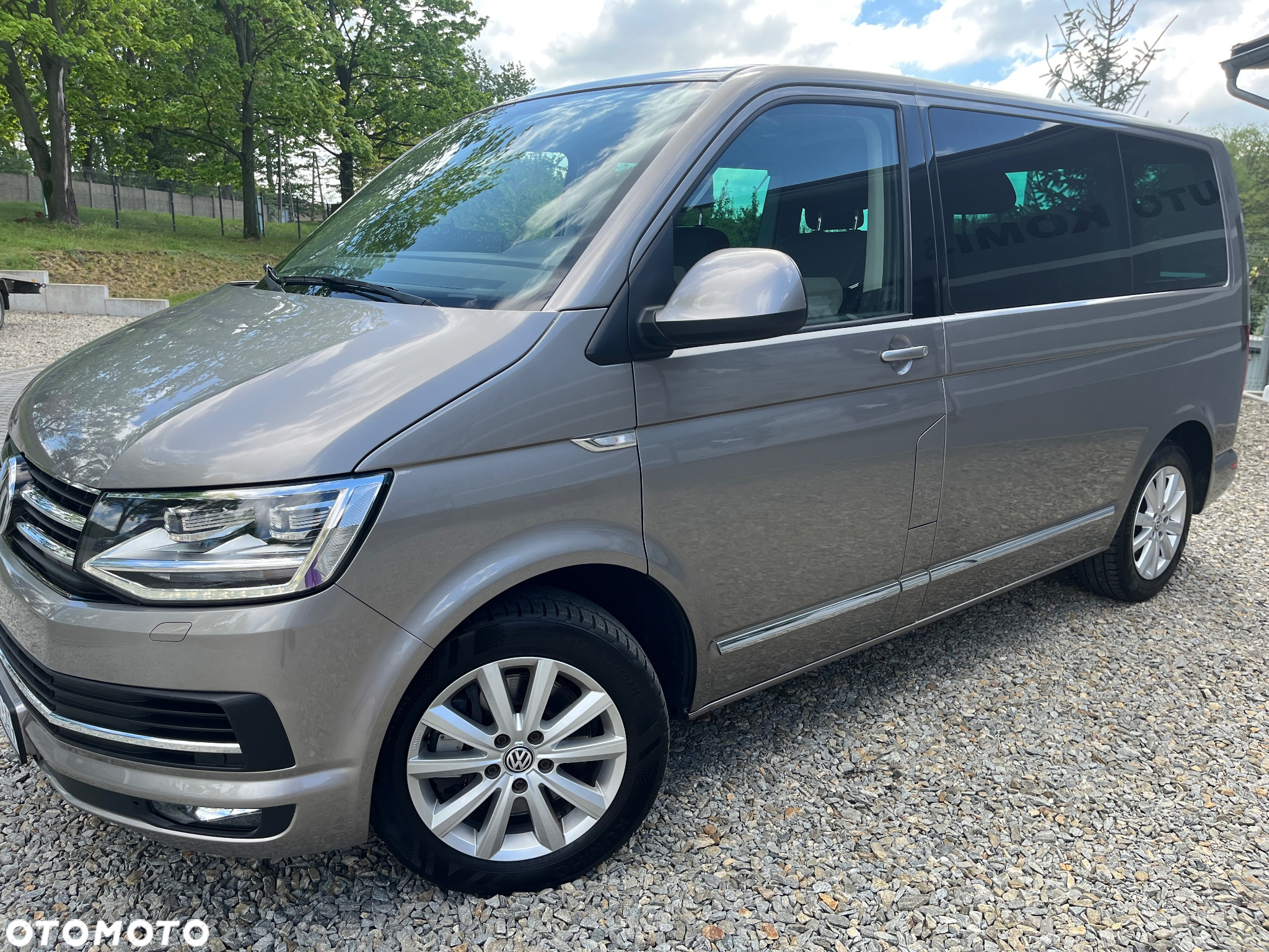 Volkswagen Multivan 2.0 BiTDI L1 Generation SIX 4Motion DSG - 4