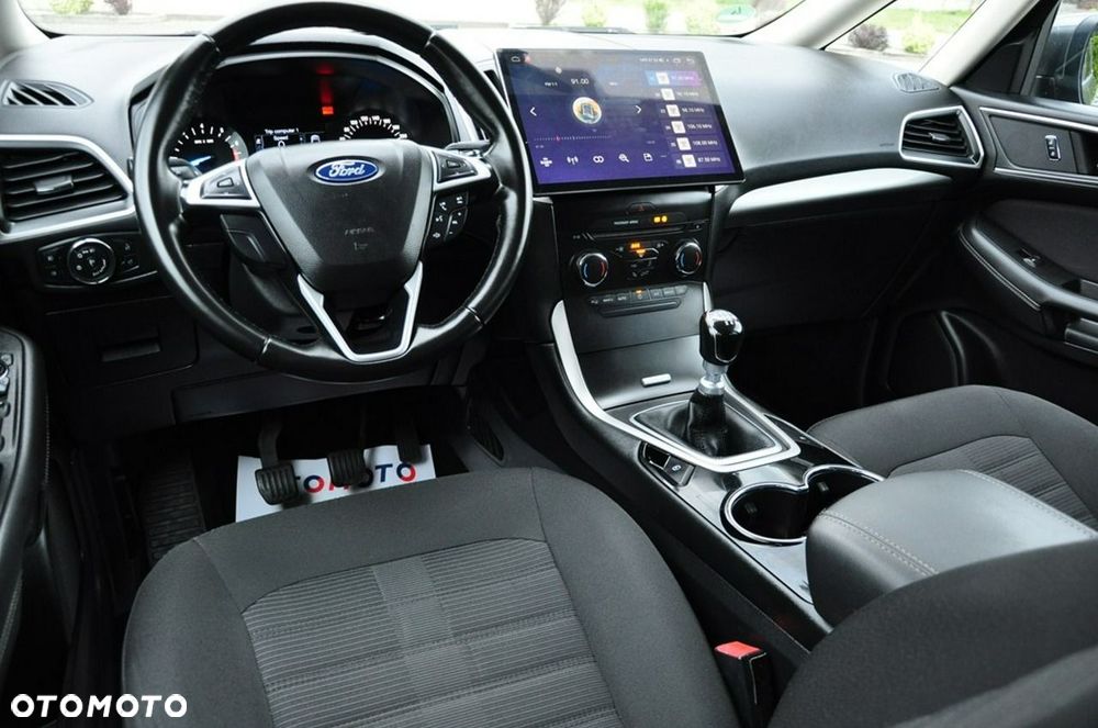 Ford Galaxy - 36