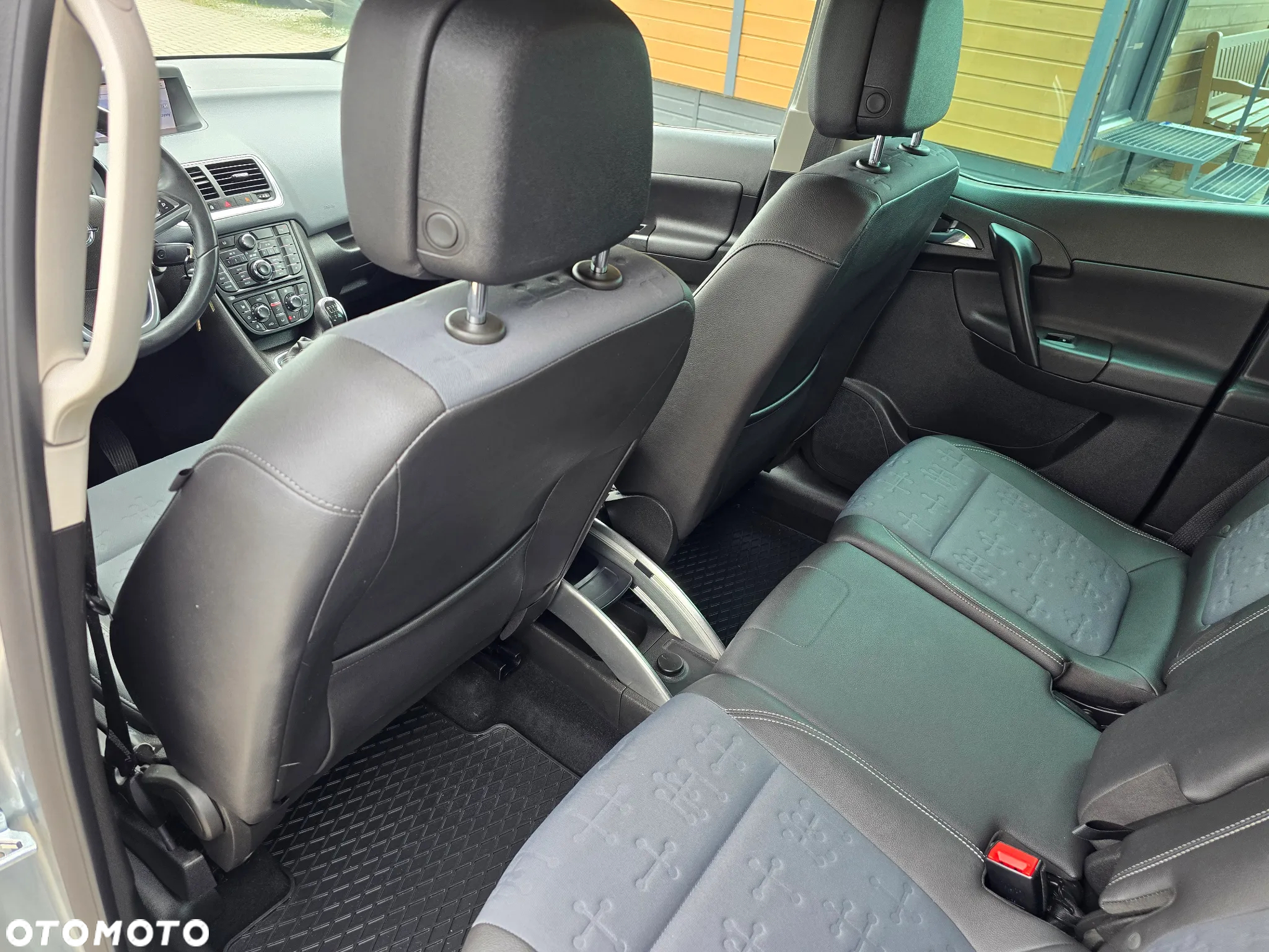 Opel Meriva - 9