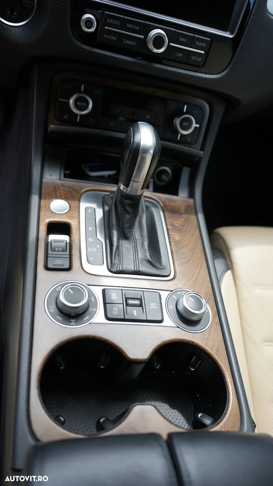 Volkswagen Touareg - 20