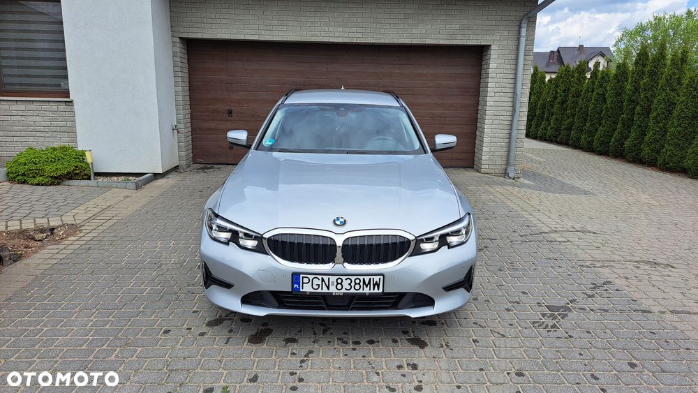 BMW Seria 3 318d - 3