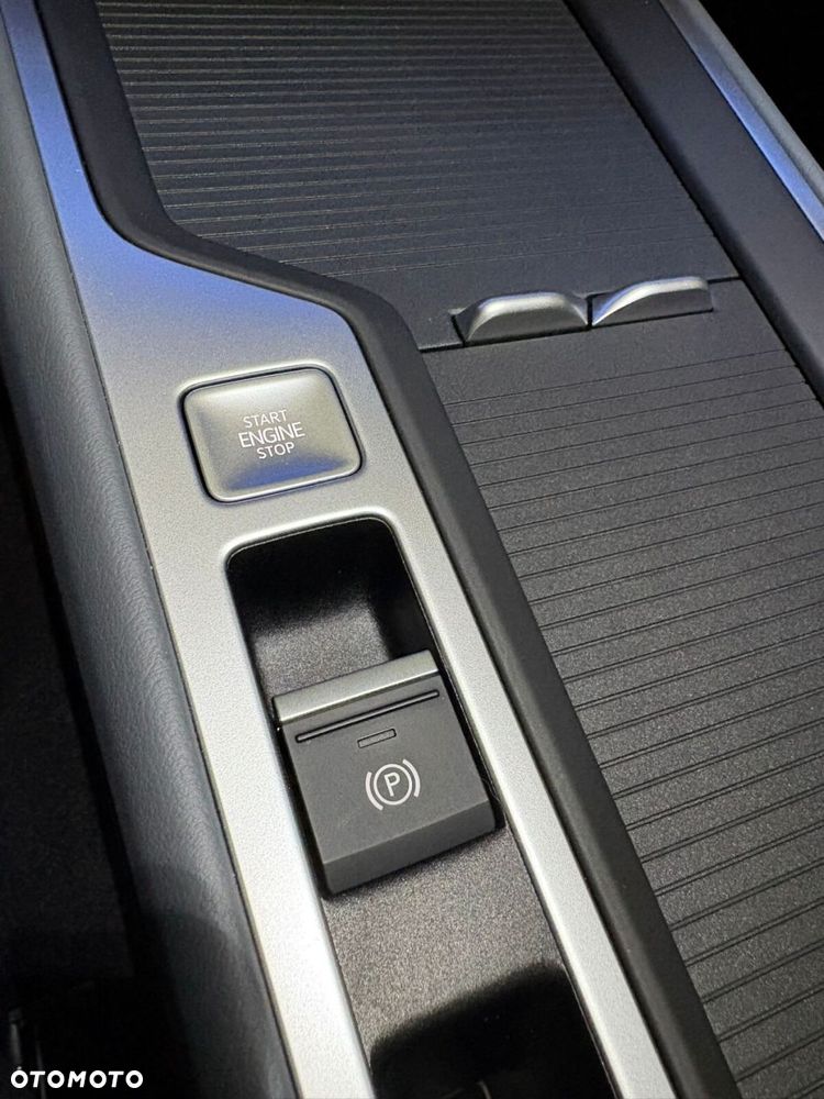 Volkswagen Passat Variant 2.0 TDI EVO Business DSG - 32